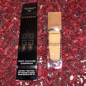 Y205 - Givenchy Tient Couture Everwear Foundation